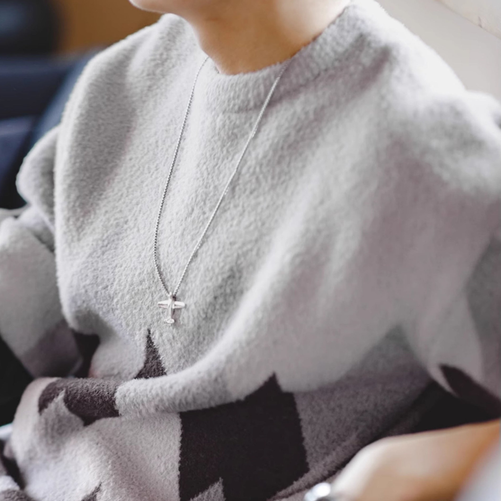 American Snow Mountain Velvet Contrast Color Men's Sweater