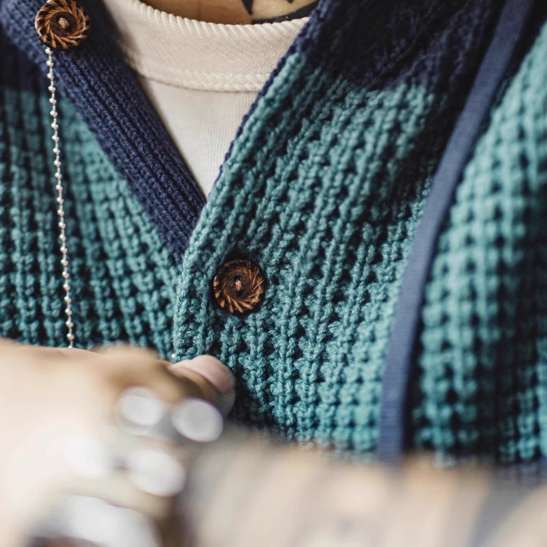 Contrast Striped Hooded College Popularity Pullover Men's Sweater